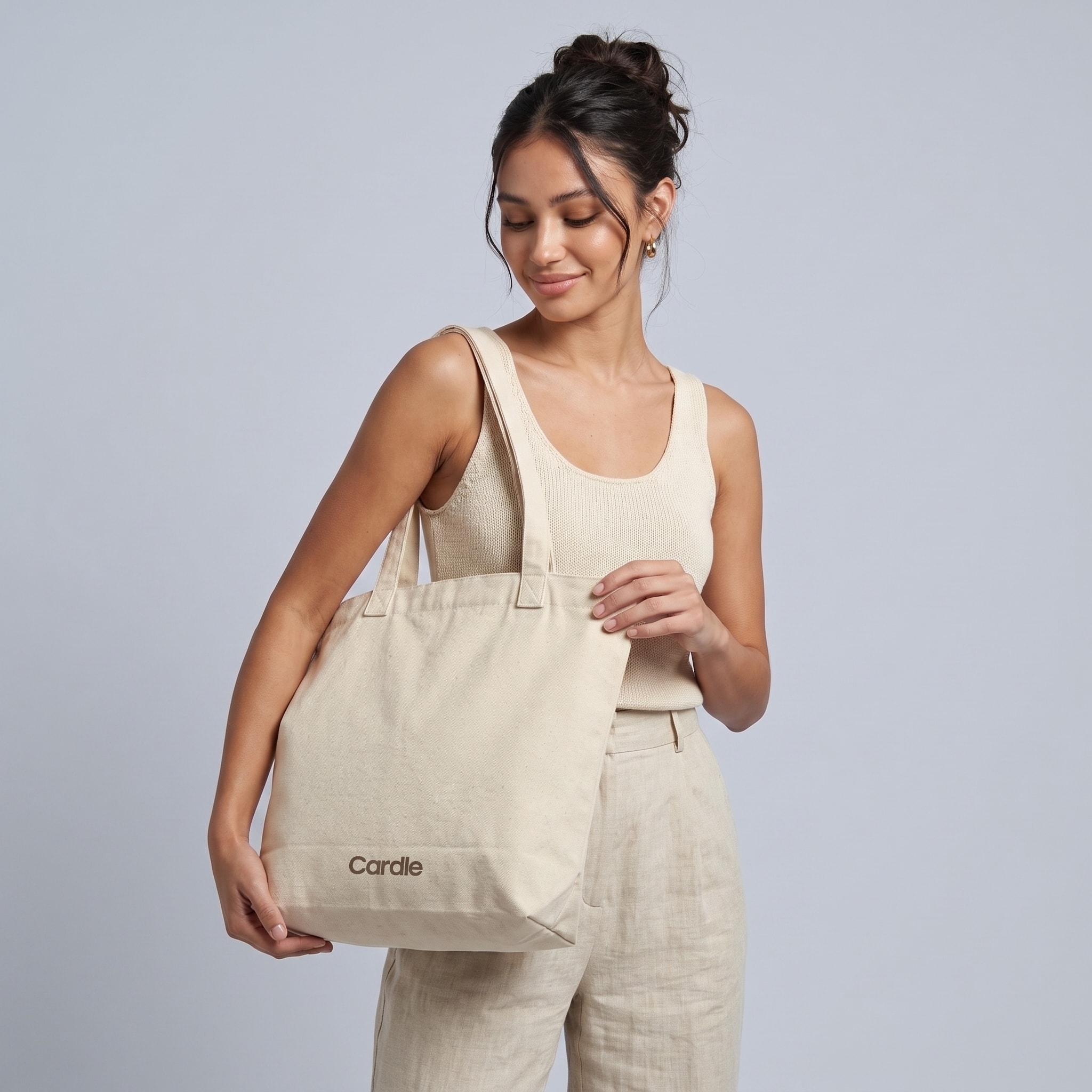 Essential Tote – image 5 | Cardle